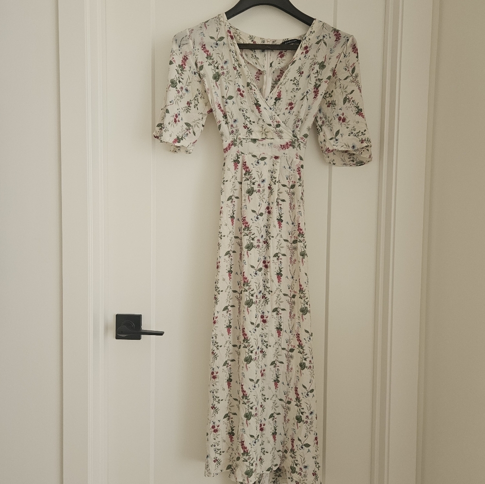 COTTAGECORE ROMANTIC Wrap Maxi Dress